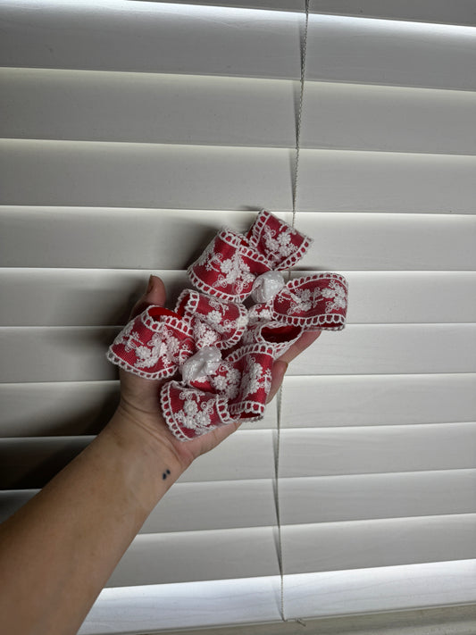 Red Lace Piggies